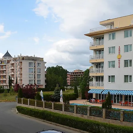 Rent Royal Sun